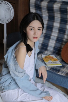 学校女澡堂洗澡偷拍网站